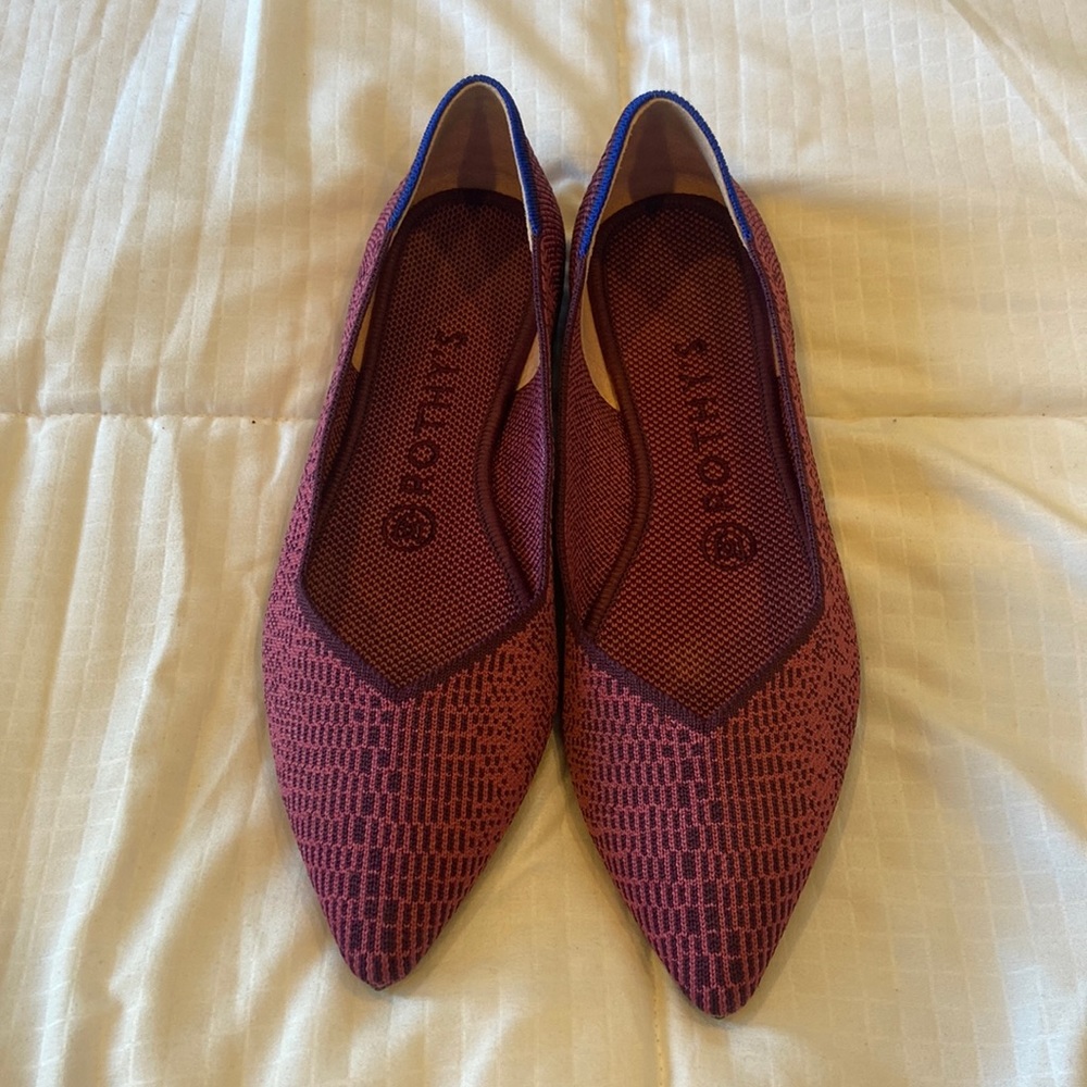 Rothys - Fig Python points size 7.5. Very good used condition.